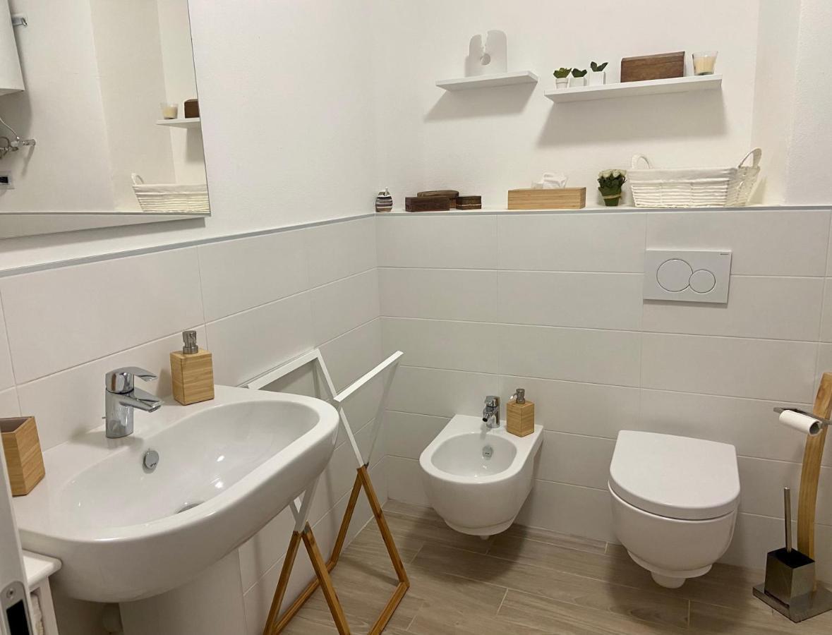 Casa Doris Apartment Oggebbio Bagian luar foto