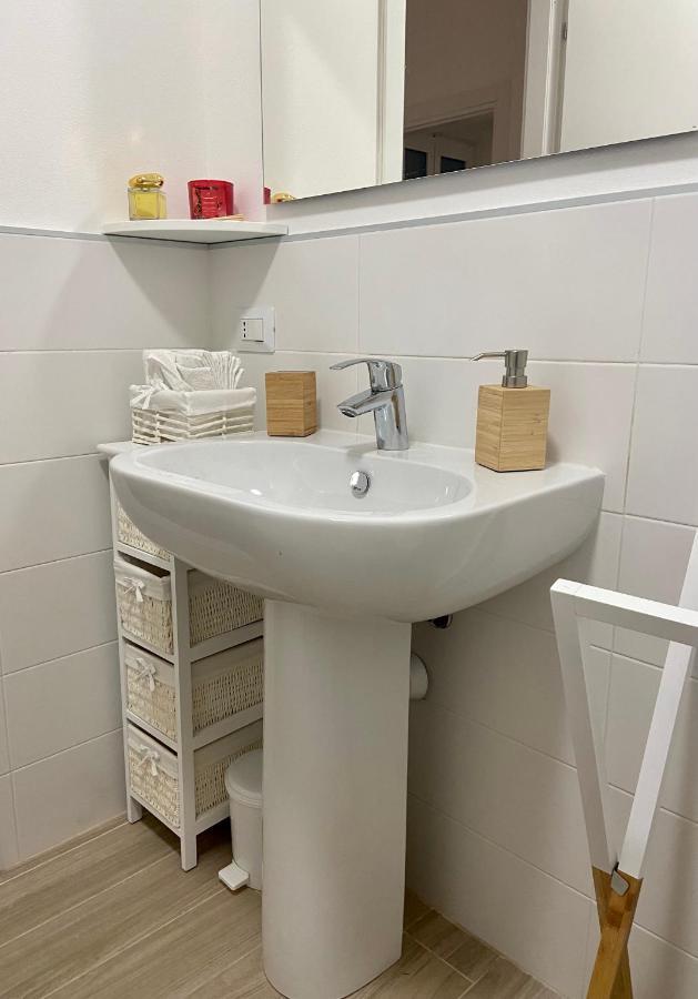 Casa Doris Apartment Oggebbio Bagian luar foto