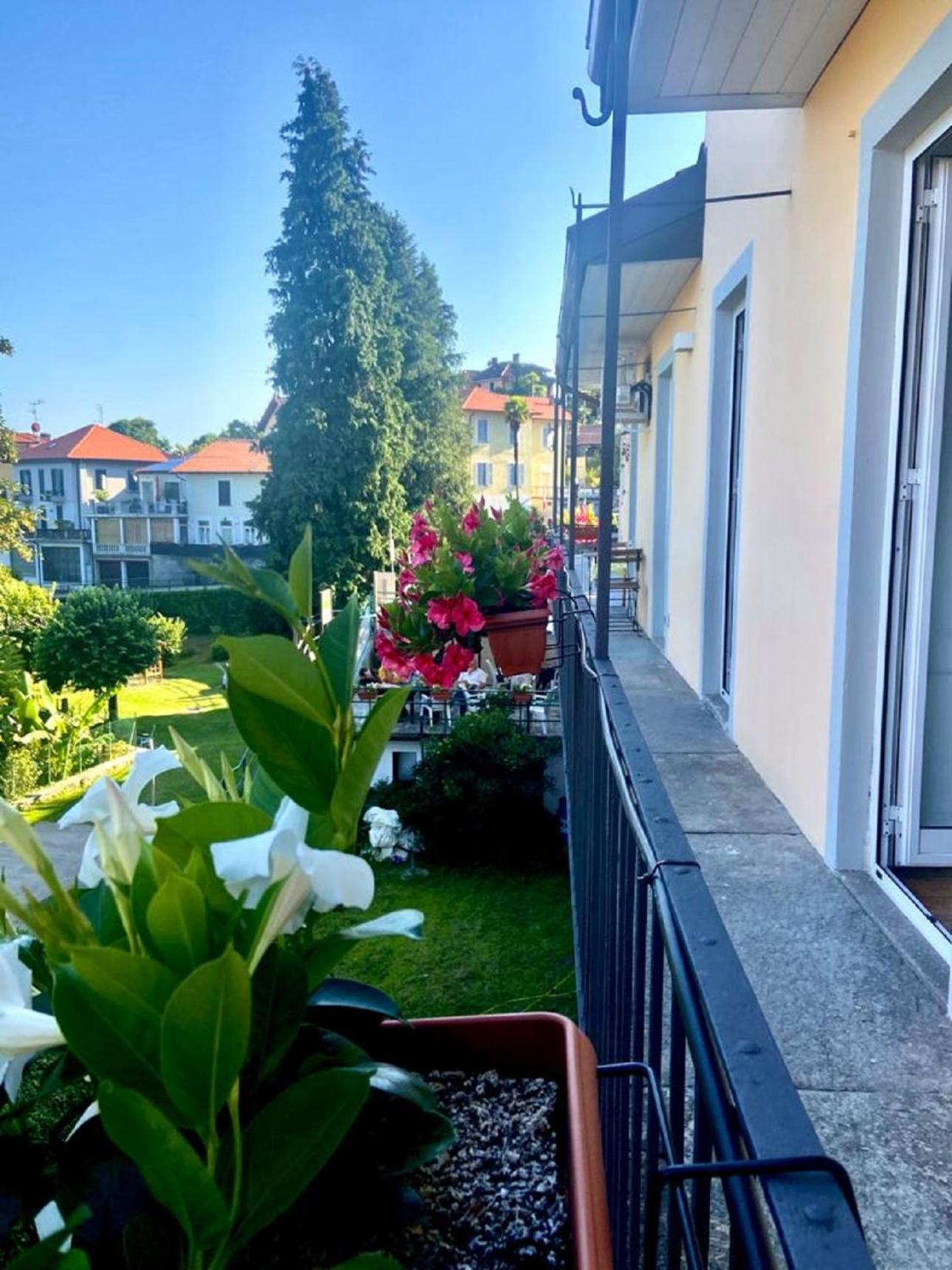 Casa Doris Apartment Oggebbio Bagian luar foto